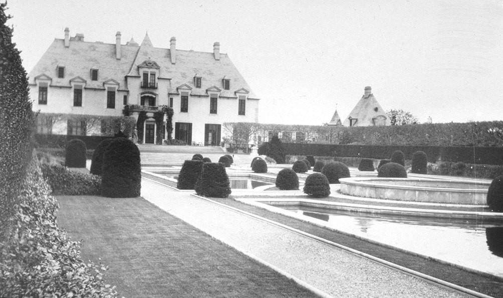 Historic view of Oheka Castle and its formal approach during Otto Kahn's era